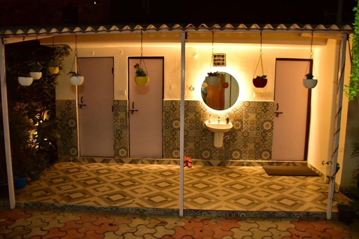 Vila Gc Farms Ayodhya Exteriér fotografie
