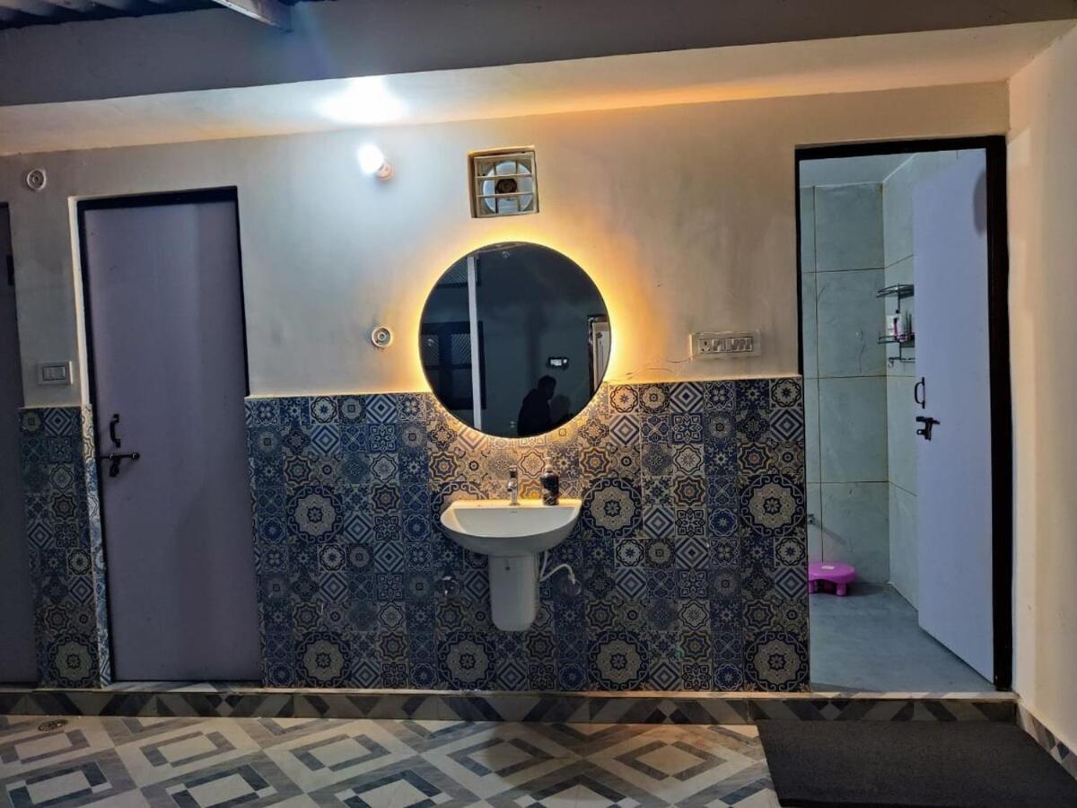 Vila Gc Farms Ayodhya Exteriér fotografie